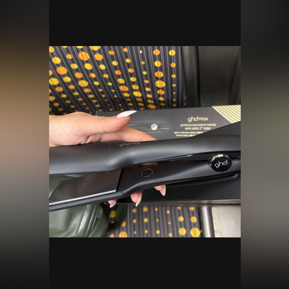Hair straightener brand new unused